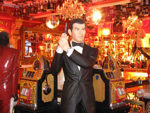 Millionayr Casino, Ayr. James Bond 007. - click to enlarge